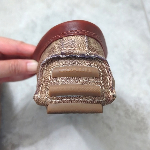 LIKE NEW Coach Women’s Crosby Turnlock Driver Signature Canvas Loafer - Picture 7 of 9